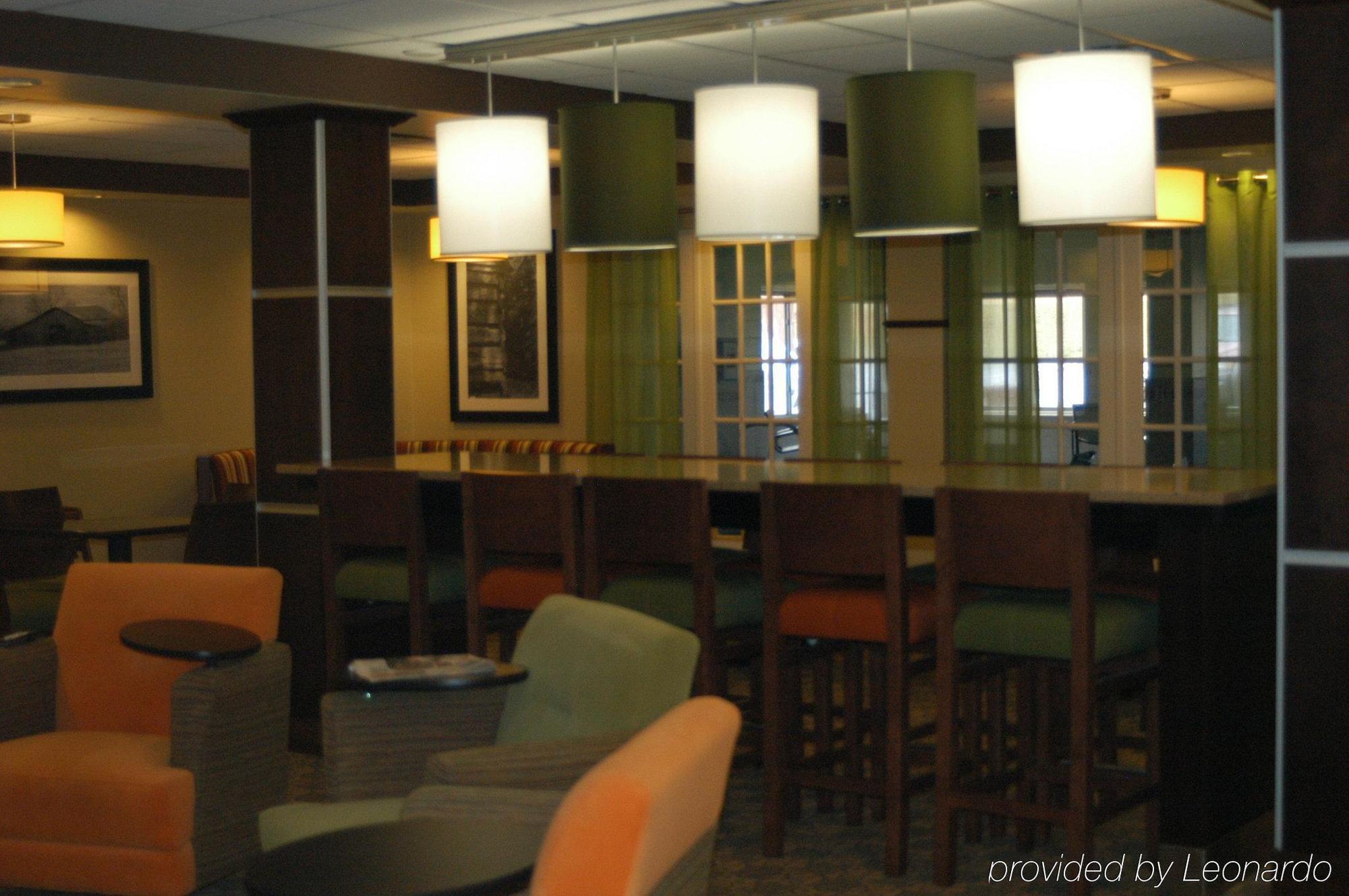 Holiday Inn Express Athens By Ihg Restaurant photo